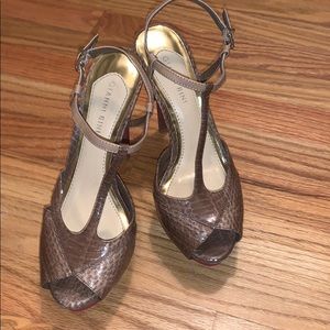 Gianni Bini Leather Pump With Suede Platform 8M